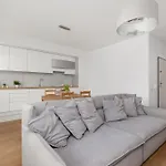 Apartamento Nautica Raginisa Cosy By Bookinghost *