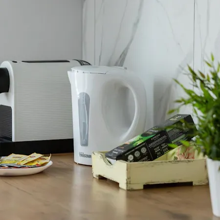 Nautica Raginisa Cosy By Bookinghost 公寓